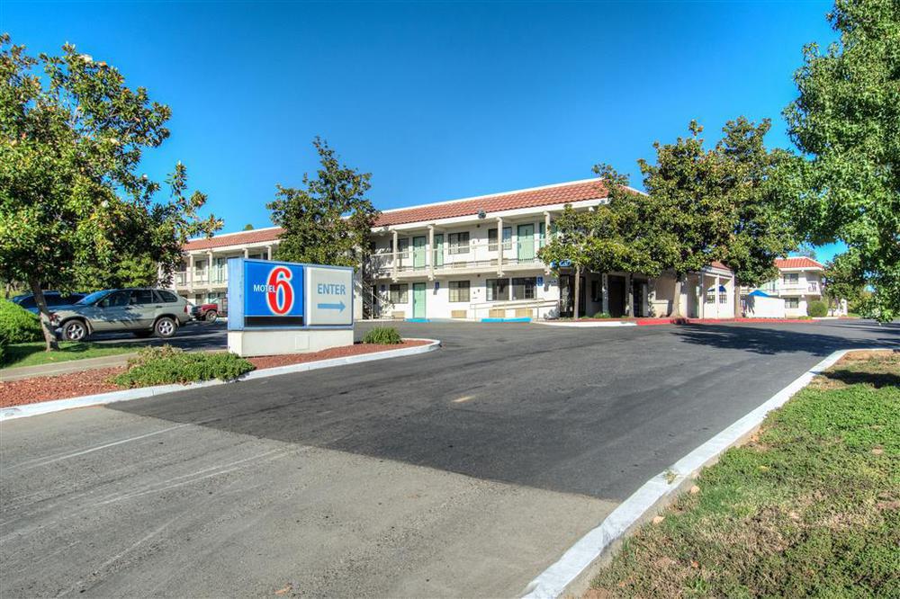 Hotel 6-redding, Ca - South Redding